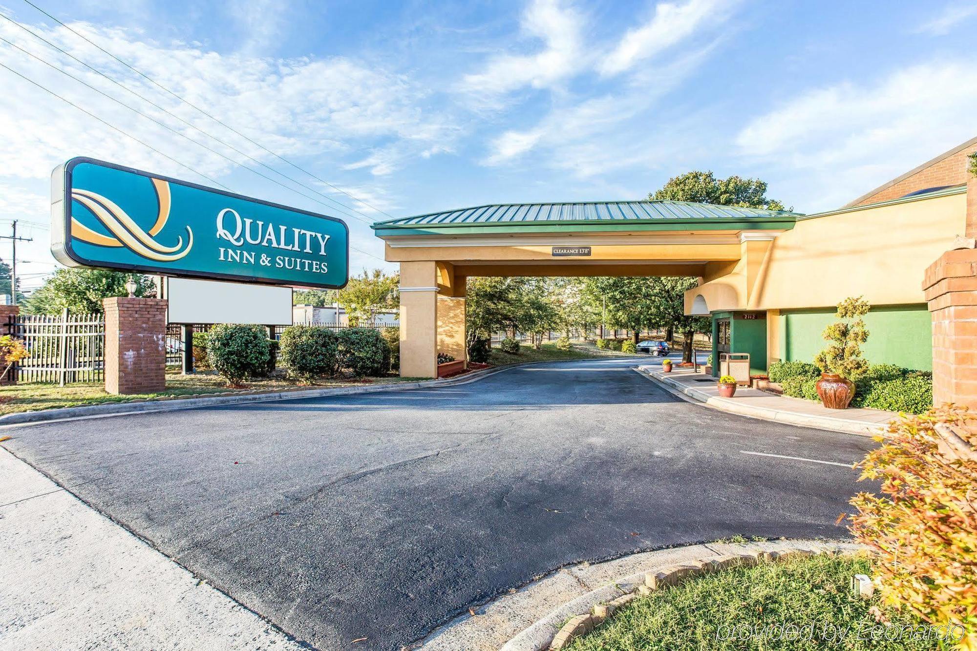 Quality Inn & Suites Coliseum Greensboro Exterior photo
